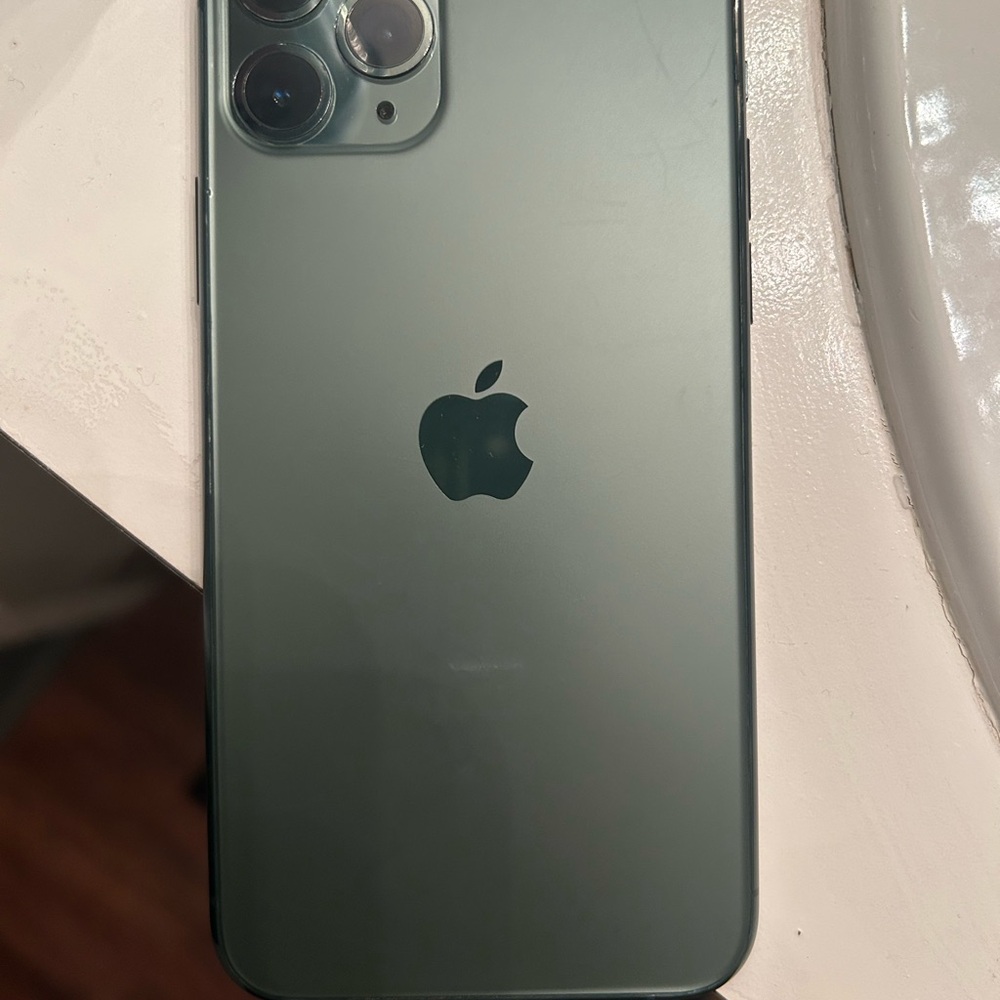 Apple iPhone - Sleek Green Finish